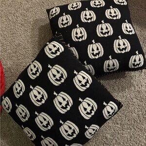 Black and White Pumpkin Throw Pillow set